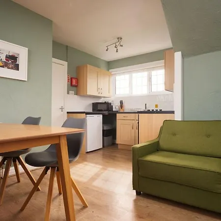 Oystercatcher Apartment Polzeath